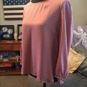 Cute shirt with square dots